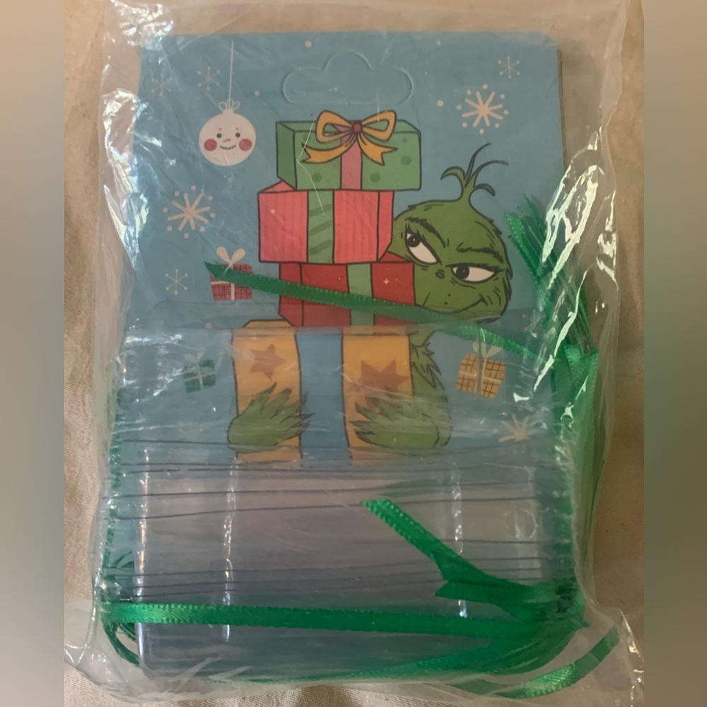 Christmas Moments Decor with Green Ribbon